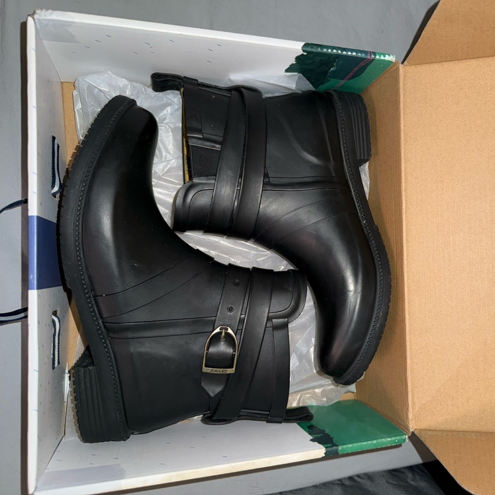 Joules Rain Boots - Picture 2 of 8